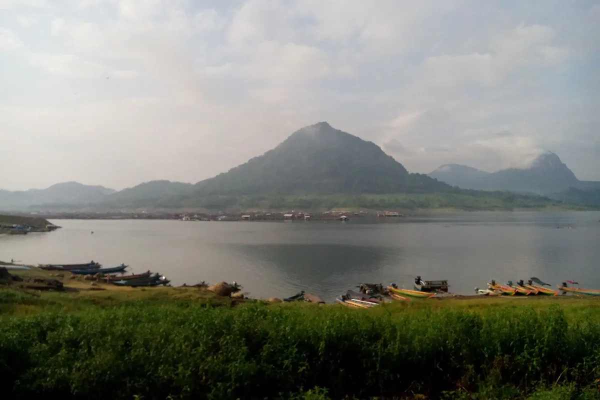 Pemandangan Bendungan Jatiluhur