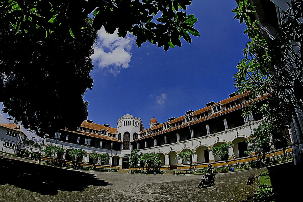Pemandangan Lawang Sewu